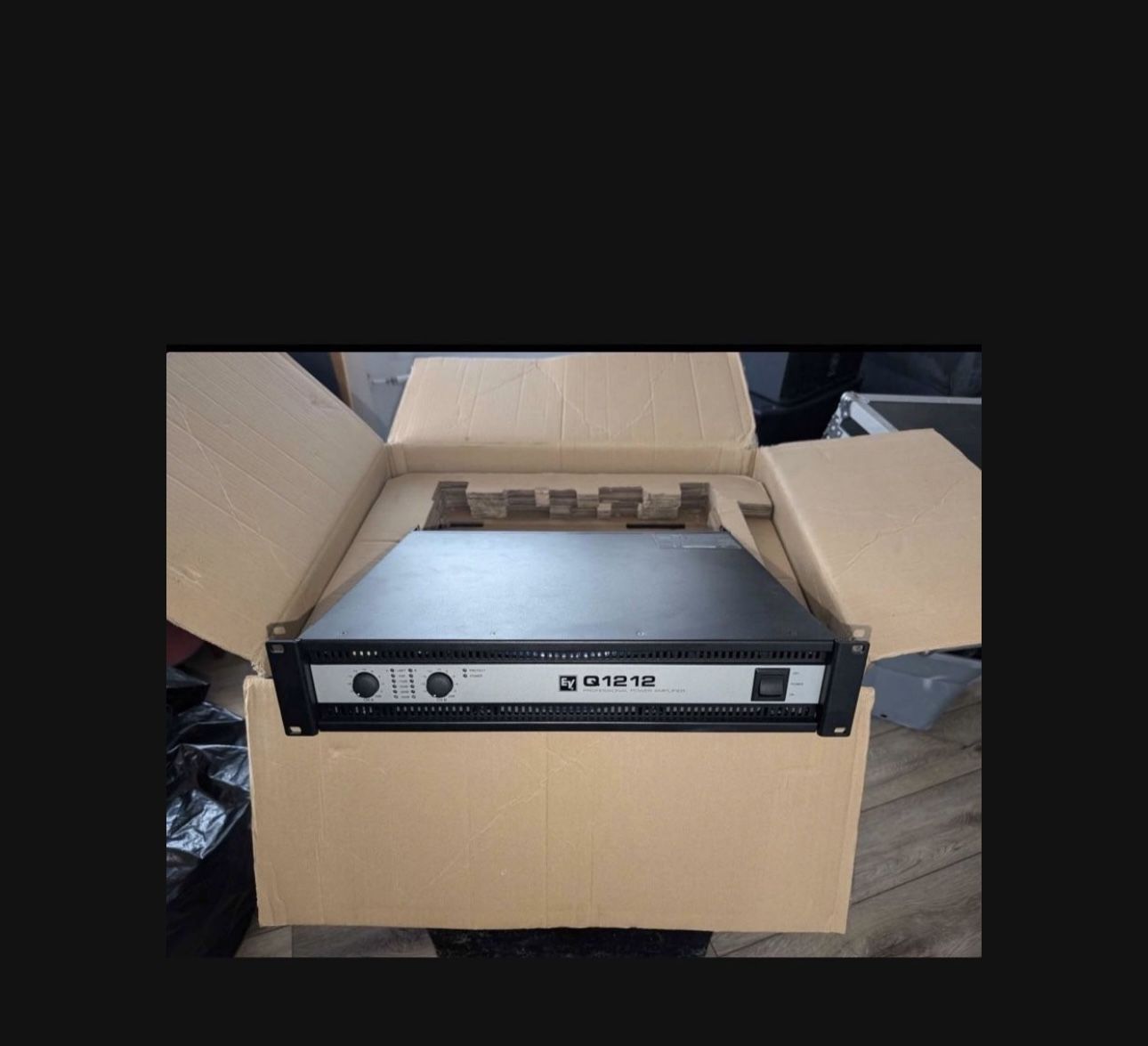 EV Electro-Voice Q1(contact info removed)W Amplifier 1800w/ch