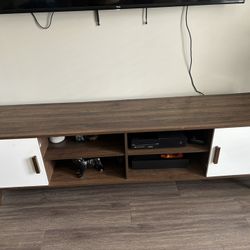 TV Stand Up To 71”