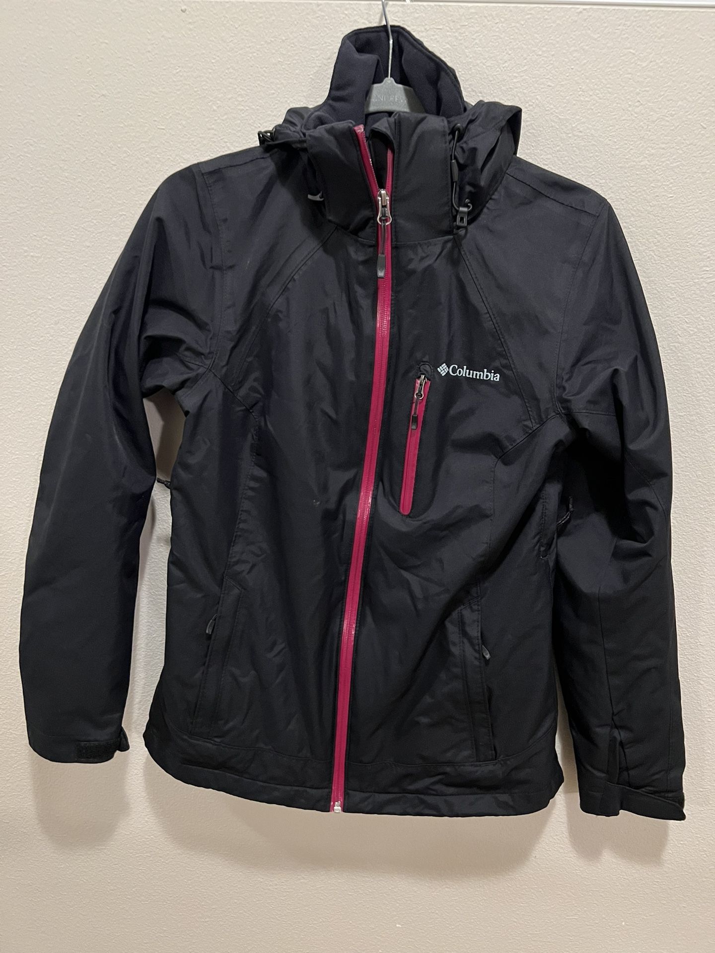 Columbia black jacket, Woman XS, Waterproof, omni tech 