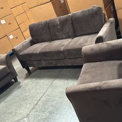 3 piece brown couch set(2 chairs, 1 3 seat couch)
