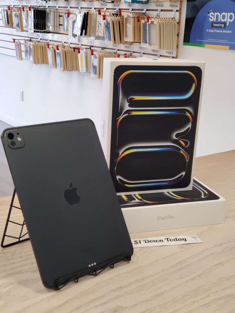 Apple IPad Pro 11in M5 Chip 256GB Brand New Wifi - $5 Today and the rest later 🤗 Message Us Now!