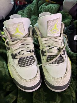 Nike Air Jordan 4 light lemon twist