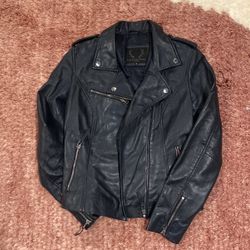 Size Small Womens Genuine Leather Jacket 
