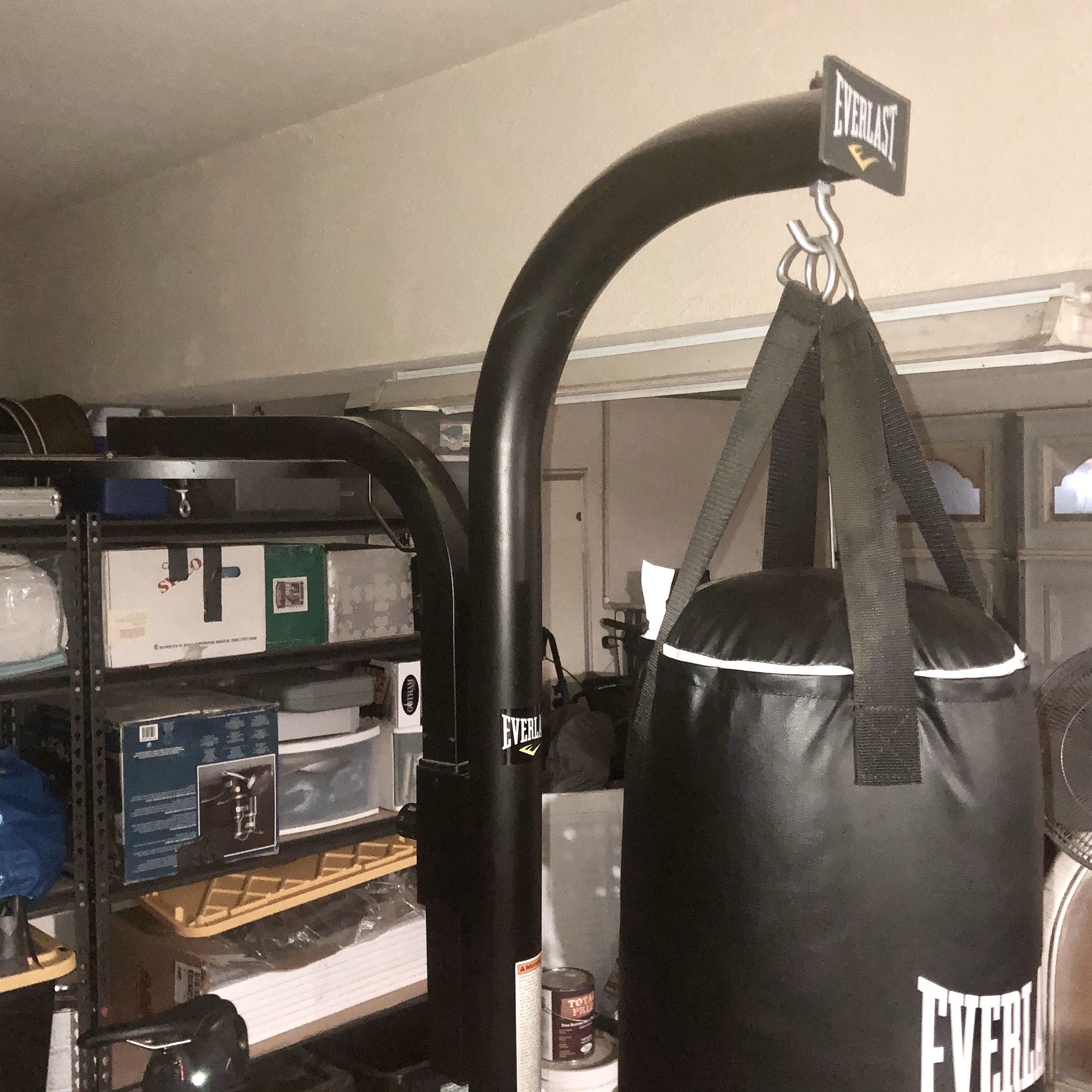 Everlast heavy bag with stand