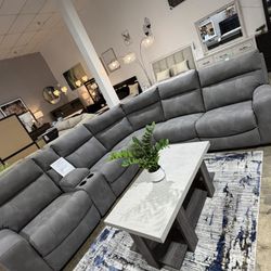Grey 6pc PWR Reclining Sectional 