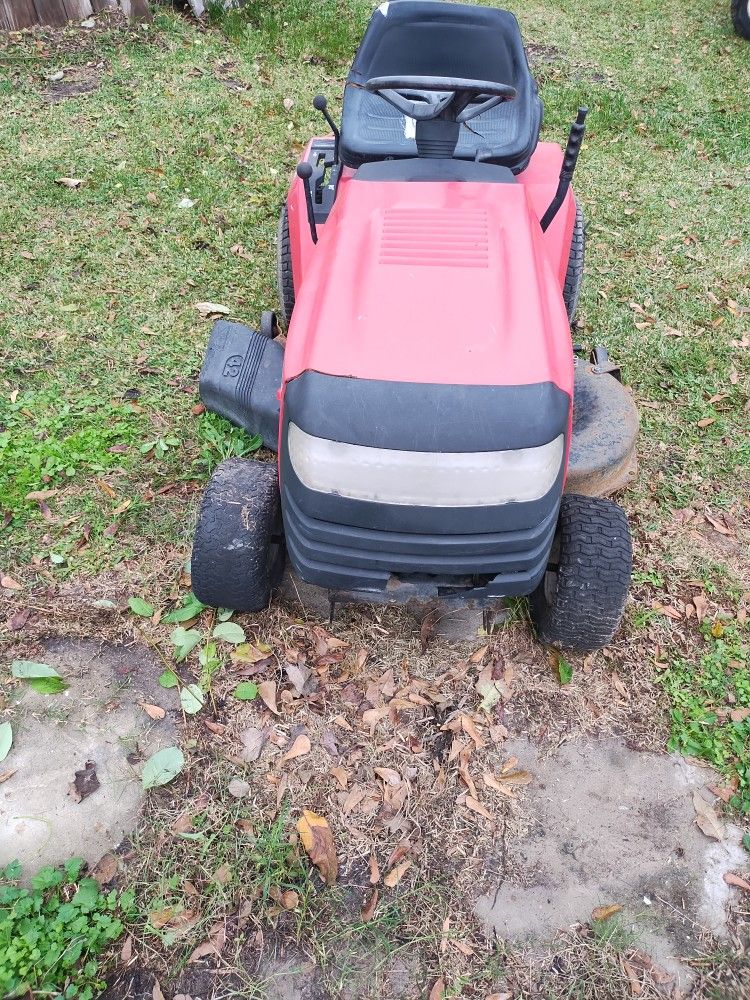 Riding lawn mower 42-in read ad