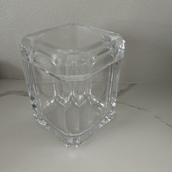 Ice bucket