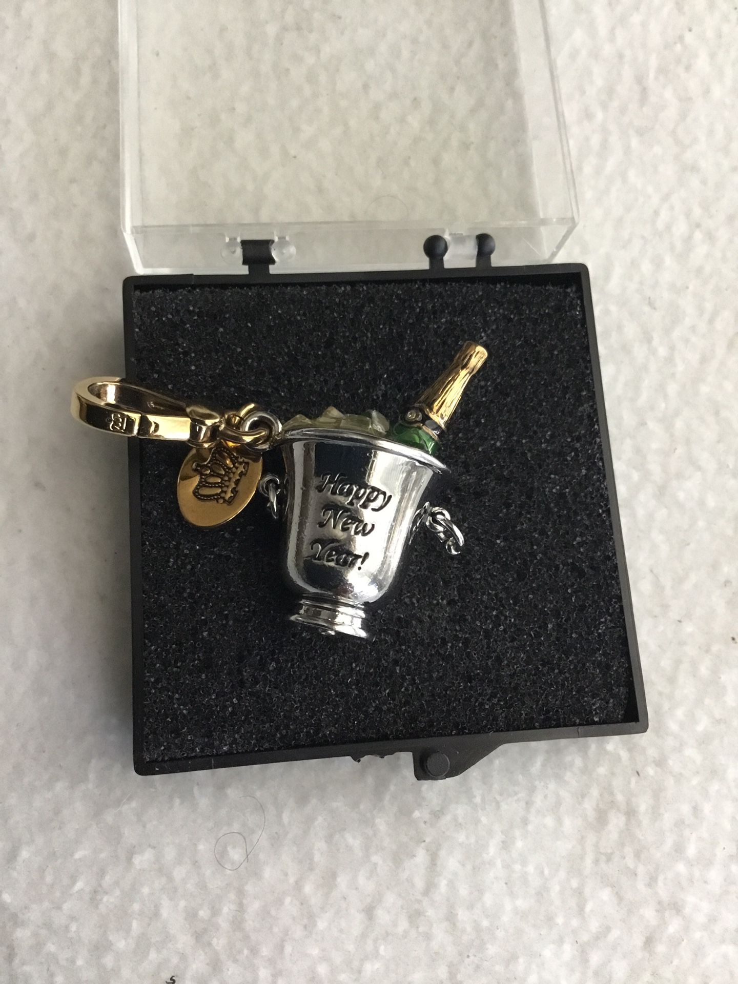 Limited Edition 2010 Happy New Year Charm