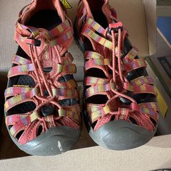 Keen Sandals 7 
