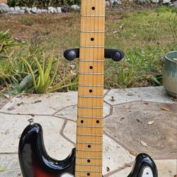 Vintage Castilla Strat-style Electric Guitar EXCELLENT CONDITION FULLY TESTED