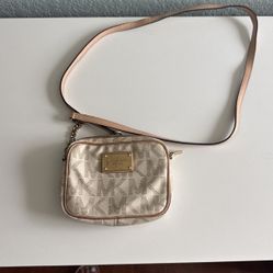 Michael Kors Crossbody Bag