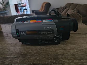 Sony Handycam CCD-TR86 Vintage