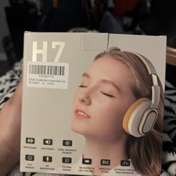 H7 Wireless Headphones 