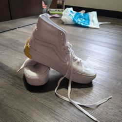 W.9.5 M.8 White Vans With Yellow Flowers