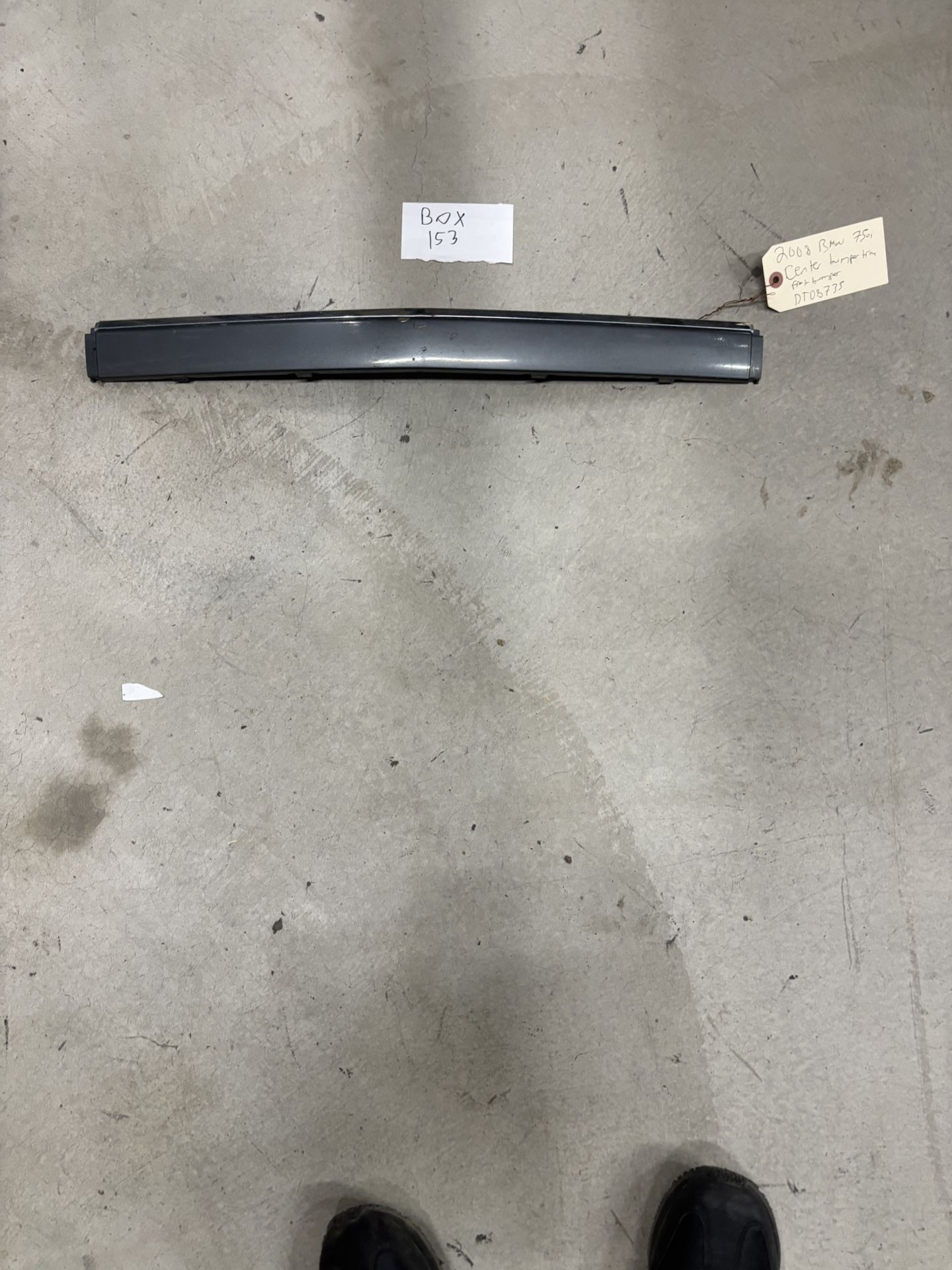 2006-2008 BMW 750i FRONT BUMPER CENTER TRIM MOLDING 5111(contact info removed)