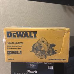 Dewar Lightweight Circular Saw