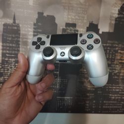 PS4 Controller