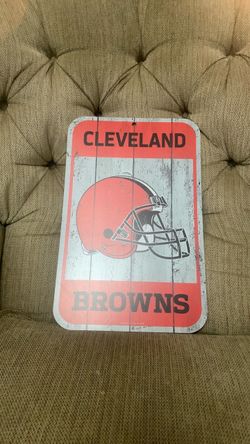 Cleveland Browns sign