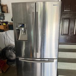 Samsung Fridge 29 cuft - French Door