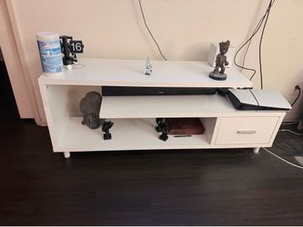 Tv entertainment center