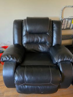 Last anouncement for free furniture in person pick up
