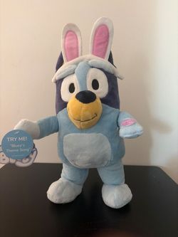 Dancing Easter Bluey - Plays Bluey Theme Song!