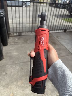 Milwaukee electric ratchet