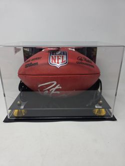 AUTOGRAPH FOOTBALL