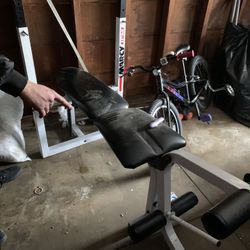 Marcy Weight Bench With Bar No Weights 150$