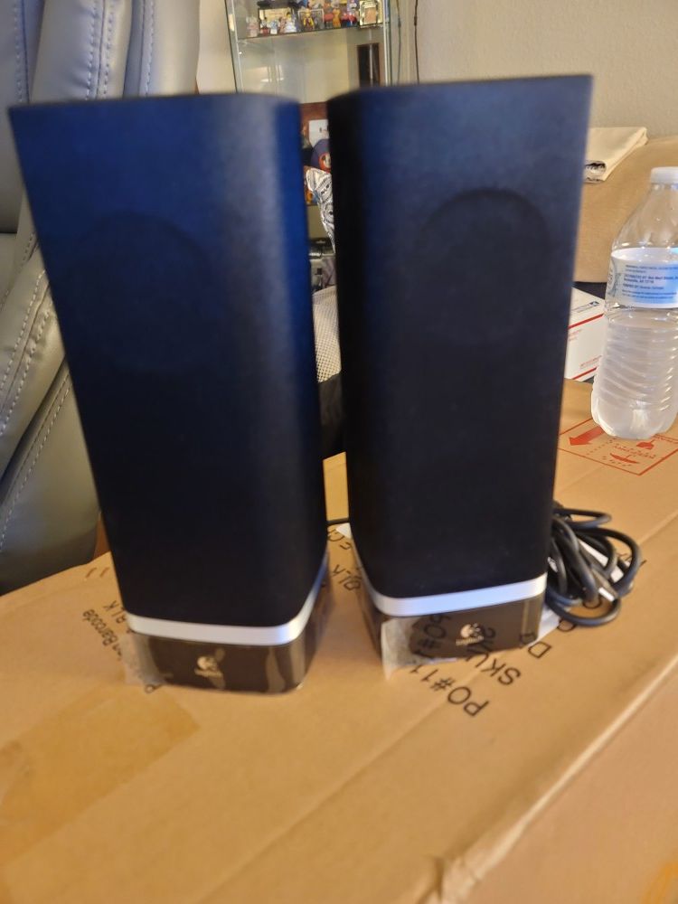 Logitech USB powered computer speakers