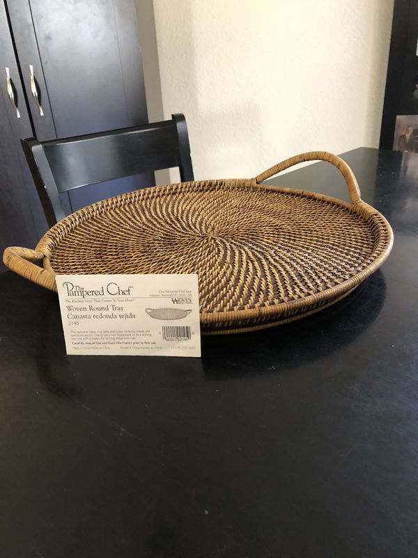 Pampered Chef Woven Round Tray For In Mesa Az Offerup