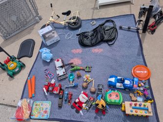Free kids clothes, toys, books