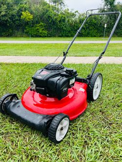 Yard Machines 21" Push Mower with Briggs & Stratton 550ex Engine The machine works very well