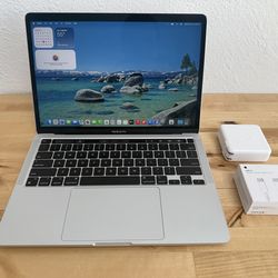 Apple MacBook Pro 13” / 2022 / M2