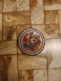 Vintage Pieces Of Jewelry