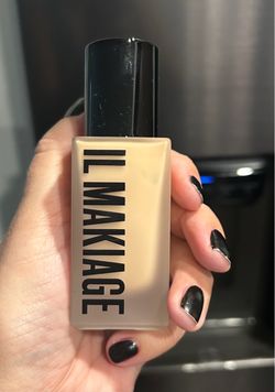 IL MAKIAGE Woke Up Like This Flawless Base Foundation (30 mL