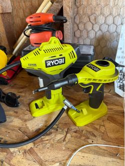 Ryobi tire/bed inflator set