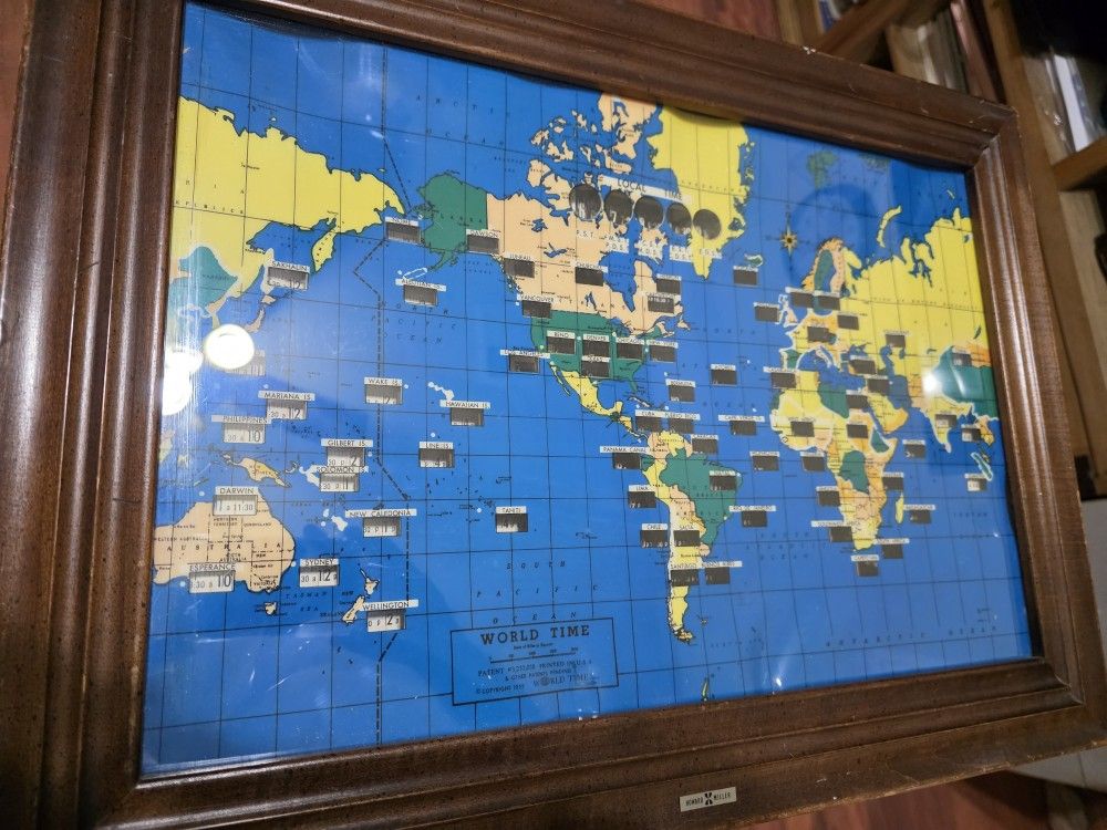 Howard Miller World Clock