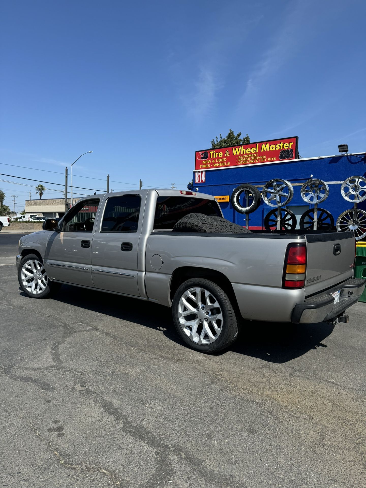 22β Tire and Wheel Packages