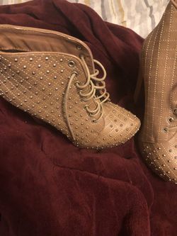 Size 9 And Jacket Size Xl