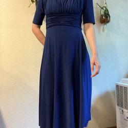 Médium Blue Dress