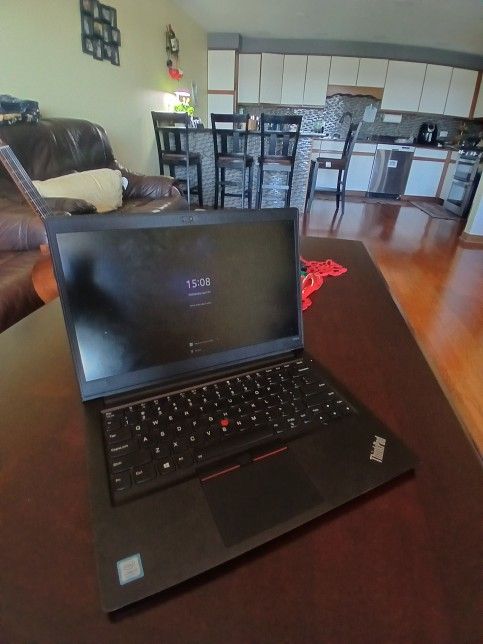 Lenovo Thinkpad E490s 8 Gib Laptop