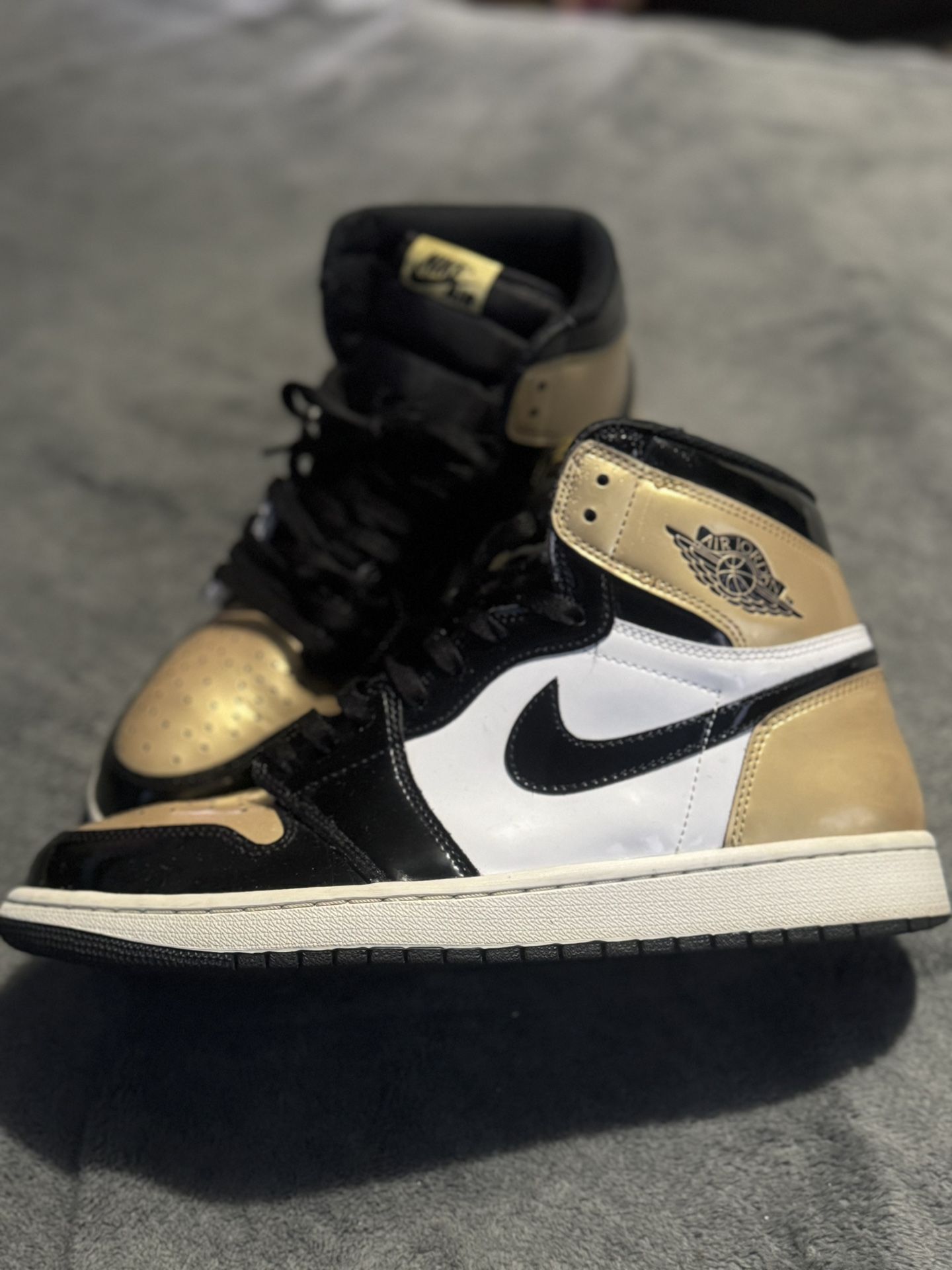 Jordan 1 Gold Toe Size 12