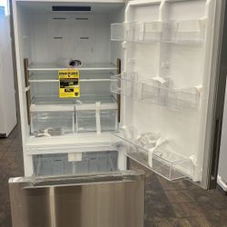VISSANI MDBF18SS 18.7 cu. ft. Bottom Freezer Refrigerator SGI2J
