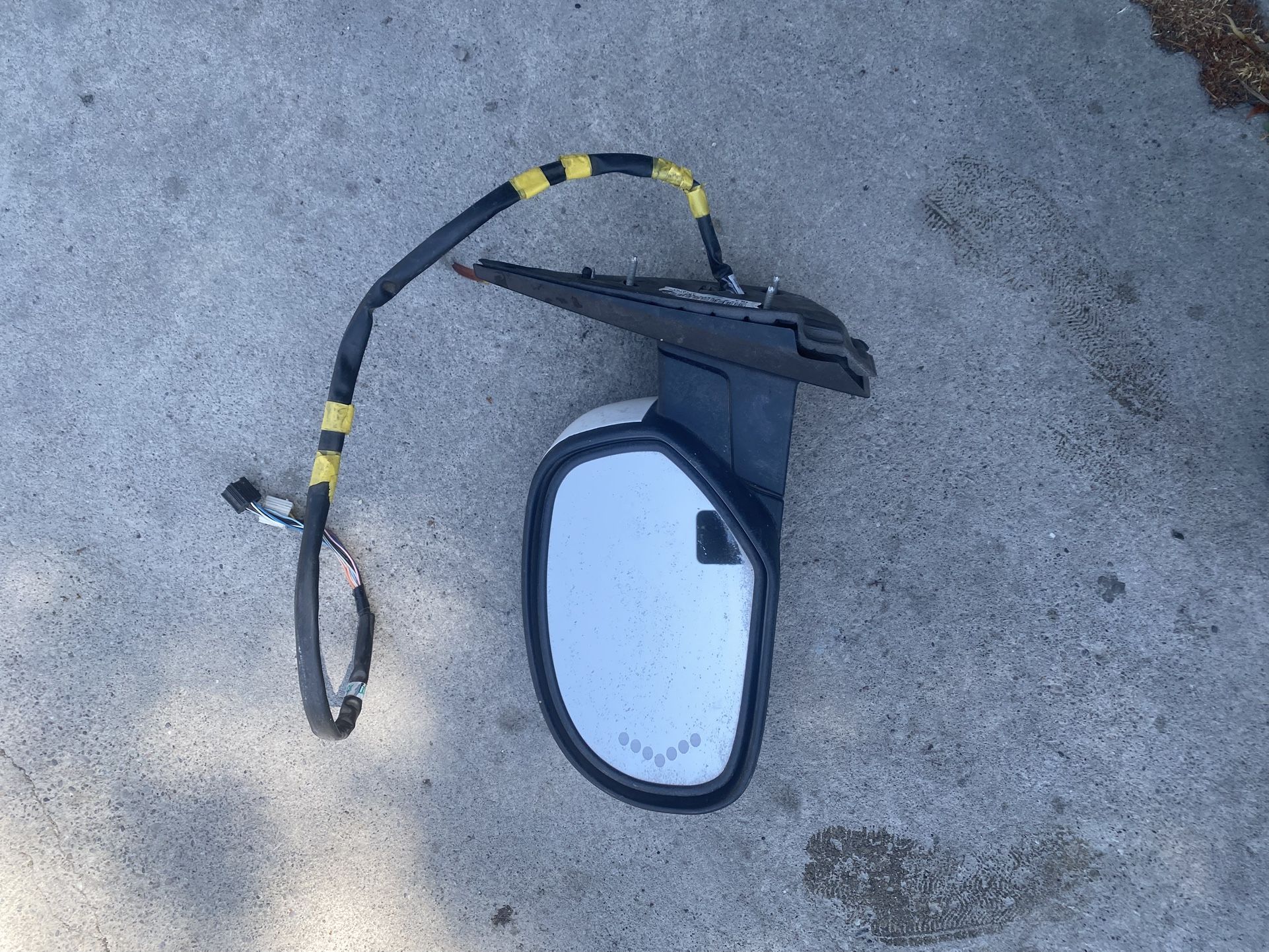 Left (only) Gmc Light