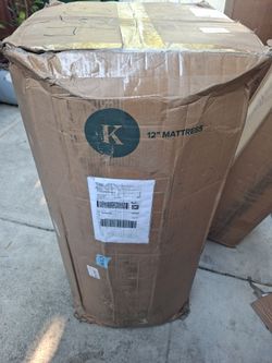 Zinus king size 12 inch