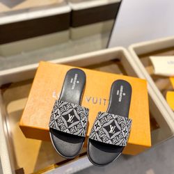 Louis Vuitton Sandals Any Color,Size