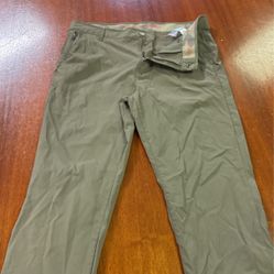 Men’s 38 /30 Weatherproof Pants 