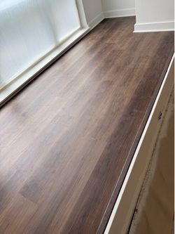 Lvp Flooring Have 185sqft   (1.50$ Per Sqft) PRICE FIRM