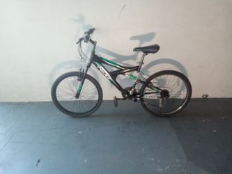 BICYCLE NEXT 18 SPEED SIZE 24 BRAND NEW 